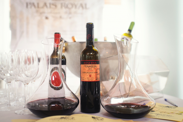 Уникальное красное вино Lisboa VR Reserva da Familia от Paco das Cortes.